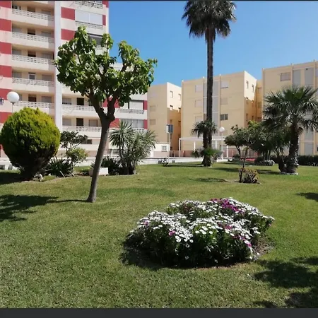 En Primera Línea Con Vistas Al Mar - Solo Familias